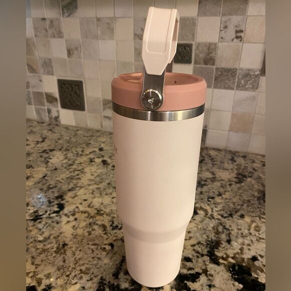 Stanley 30 oz Quencher Tumbler – Rose Quartz (Pink & Cream) - Picture 6 of 11